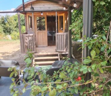 La Celle-sous-Gouzon Otro | Le refuge cévenol