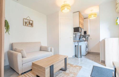 Luc-sur-Mer Casa | Le Refuge marin Studio lumineux, terrasse privée, plage à 2 min