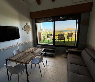 L'Ile-Rousse Apartamento | Le Rocher - Appt pour 6 climatisé avec piscine