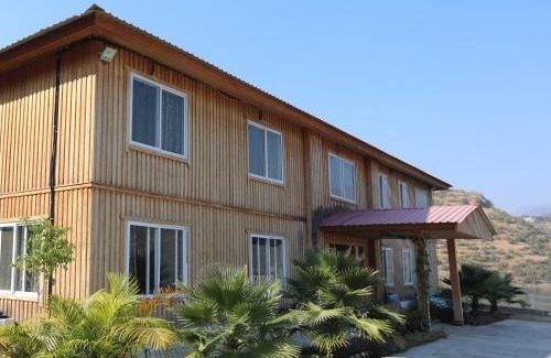 Chamiyala Hotel | Le ROI Floating Huts & Eco Rooms Tehri