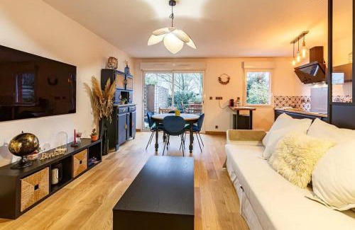 Villejean Apartamento | Le Saint Cyr - bel appartement, parking & terrasse