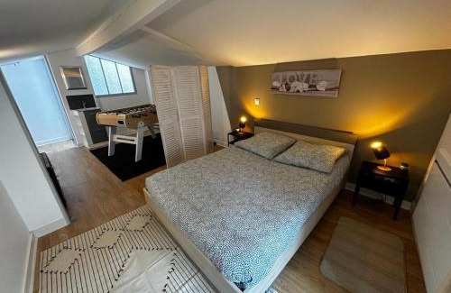 Saint-Maixent-l'Ecole Apartamento | Le Saint Maixent, Maison de Ville, Baby Foot, wifi