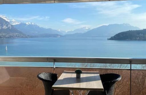 Annecy Apartamento | LE SOLAVUE 150 M2 VUE EXCEPTIONNELLE SUR LE LAC