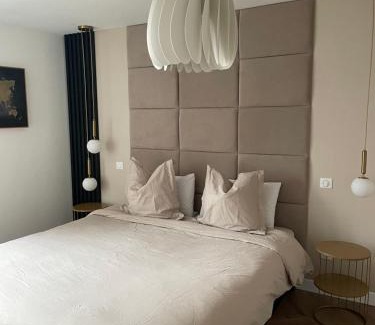 Chalon-sur-Saone Apartamento | Le Splendid by Paka