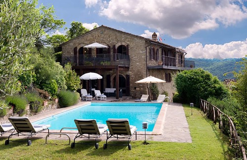 Montelovesco Villa | Le Vignaie - Villa relajante con vistas increíbles.