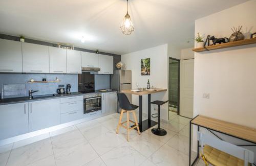 Saint-Denis Apartamento | Le Zen Trinité - Calme & Confort - Wiskeys