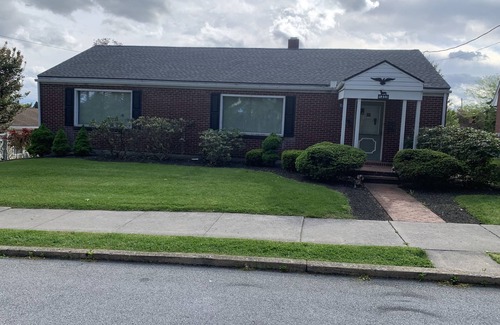 Lebanon Casa | Lebanon Single Home 30 minutes from Hershey 10 minutes to Lebanon Veterans