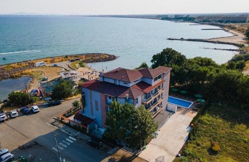 Aheloy Hotel | Lecardo Hotel
