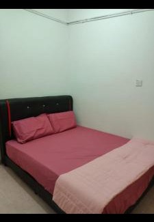 Seri Kembangan Casa | Leeza Homestay