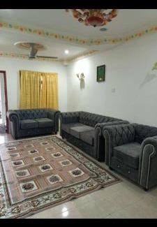 Seri Kembangan Casa | Leeza Homestay