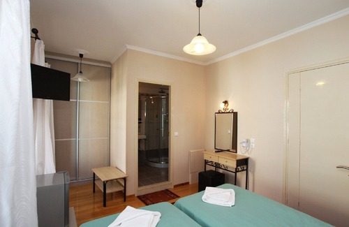 Lakka Casa | Lefcothea Guest Room 2 en el puerto de Lakka Paxos