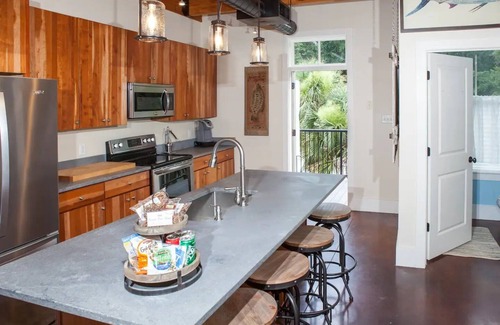 Habersham Condominio | Legacy Loft in Award-Winning Habersham Community
