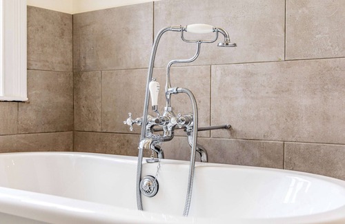 Bradford-on-Avon Hotel | Leigh Park Country House Hotel & Vineyard, BW Signature Collection