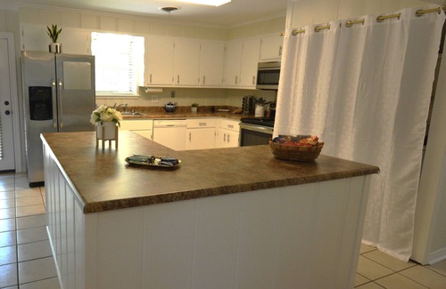 Tupelo Casa | Leighton Rambler! In town close to restaurants, shopping, and parks.