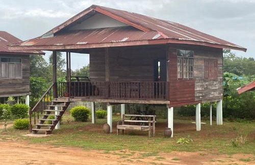 K. Fao Rai Cama Y Desayuno | Lek's Issan Home and Travel