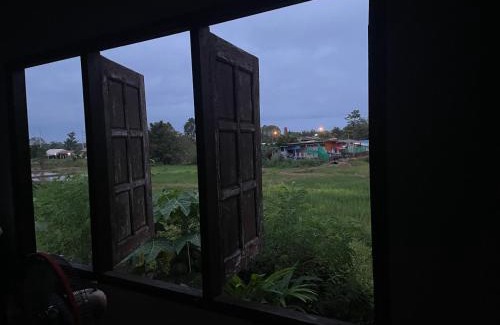 K. Fao Rai Cama Y Desayuno | Lek's Issan Home and Travel