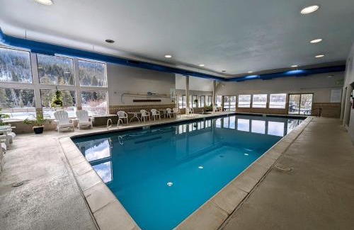 Lakeside Village Casa | Lenawee 1728 by SummitCove Lodging