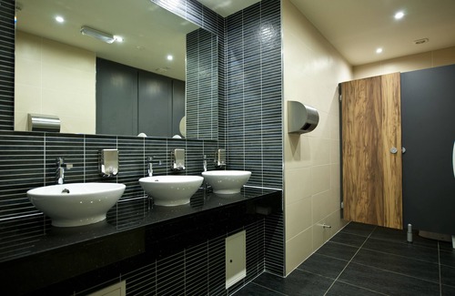 Almondbank Hotel | Leonardo Boutique Huntingtower Perth