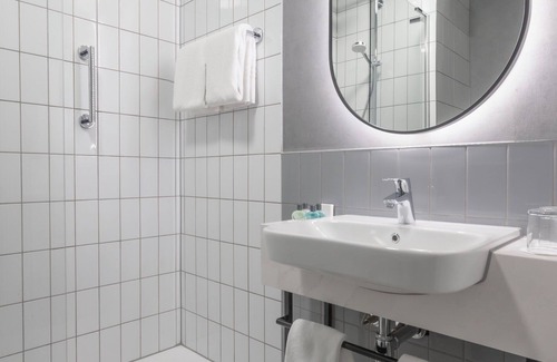 Galway City Centre Hotel | Leonardo Hotel Galway