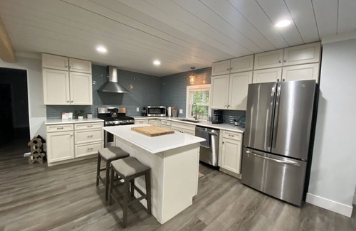 Le Roy Casa | Leroy Lake House