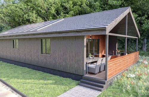 Looe Cabina | Lerryn Lodge with outdoor bath (2 bedroom)