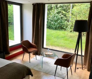 Suce-sur-Erdre Cama Y Desayuno | Les Arbres Rouges