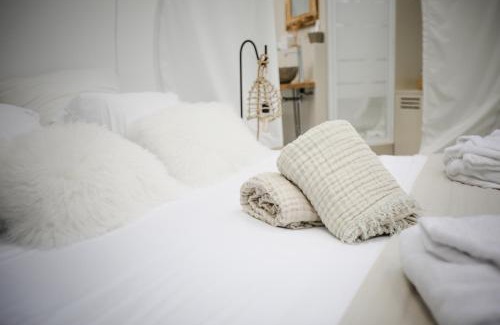 Salleboeuf Cama Y Desayuno | Les Bulles De Bordeaux