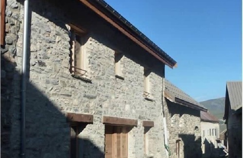 Villar-d'Arene Apartamento | Les Cabasses 6 - Accommodation in a village house