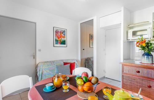 Miramar Apartamento | Les Canoubiers III by Interhome