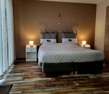 Sainte-Ode Cama Y Desayuno | Les chambres de la fontaine de brul