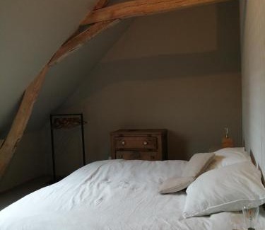 Epineu-le-Chevreuil Casa | Les chambres de balade au jardin