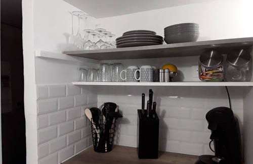 Esclauzels Apartamento | Les Charmes du Lac, un acogedor estudio en el corazón de Esclauzels, a 20 minutos de Cahors y a 10 minutos de St. Cirq La Popie