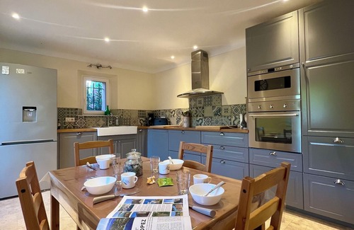 Le Cannet-des-Maures Casa | Les Clairians, casa en los viñedos, piscina