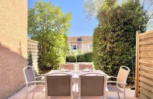 Calvisson Apartamento | Les Deux Terrasses, 6 pers Piscine à Calvisson