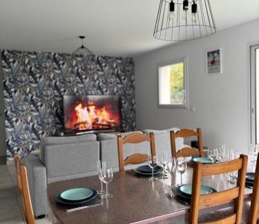 Asnelles Casa | Les dunes, maison neuve 8 p bien équipée jardin clos, terrasse équipée, parking, garage à 850 m de la plage et centre bourg, sur plages du débarquement près Arromanches et Bayeux, chiens bienvenus