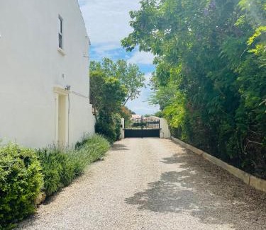 Saint-Nazaire-d'Aude Casa | Les Ecuries - 3 bedroom Gîte with plunge pool near Narbonne & the Canal du Midi