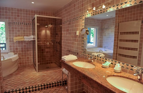 Bidart Hotel | Les Frères Ibarboure