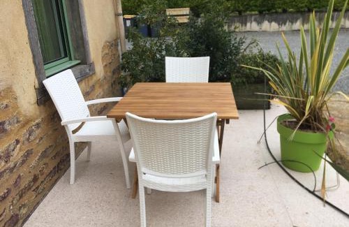 Melesse Apartamento | Les Gîtes d'Emilie