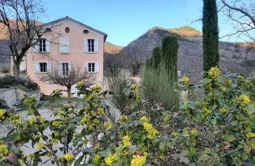 La Robine-sur-Galabre Apartamento | Les gîtes du château