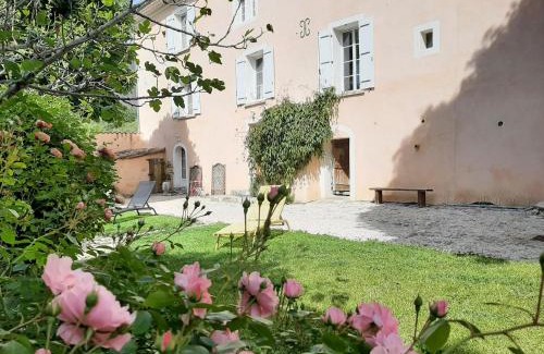 La Robine-sur-Galabre Apartamento | Les gîtes du château