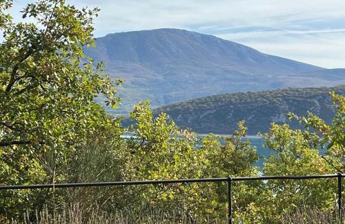 Sainte-Croix-du-Verdon Apartamento | Les Gites du Verdon, côté lac (studio et T2)