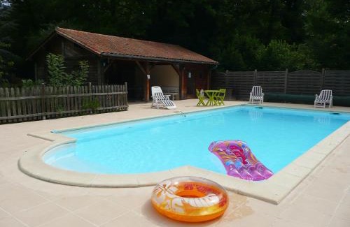 Negrondes Casa | Les Gites des Guézoux