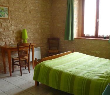 Negrondes Casa | Les Gites des Guézoux