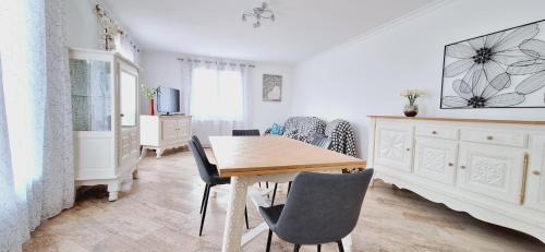 Bonneil Casa | Les Glycines - Maison avec bel extérieur