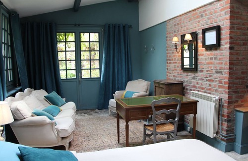 Les Veneurs Casa | Les Jardins Carnot