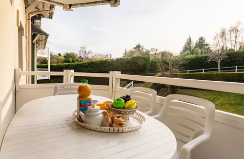 Villers-sur-Mer Apartamento | Les Jardins de la Côte Fleurie by Interhome