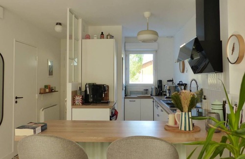Tosse Casa | LES JARDINS DE LA LANDE Villa patio with garden a few minutes from the beaches. Free Wifi
