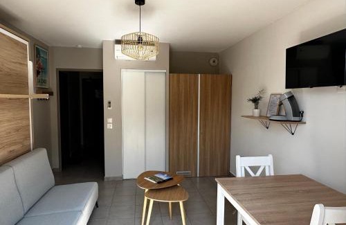 Les Bormettes Apartamento | Les locations Cinaureva « Le petit nid de l'Argentière »