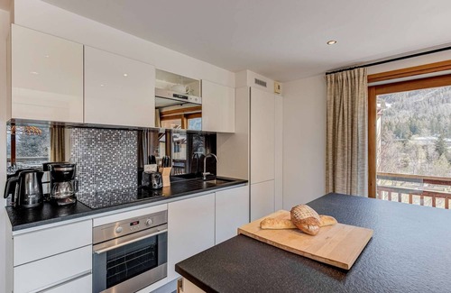 Argentiere Apartamento | Les Melées Apartments - Alpes Travel - Argentiere (2 apartments sleeping 6/8 and 8)