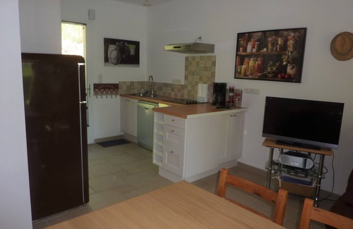 Correns Casa | LES OLIVIERS with swimming pool - gite 1er village Bio - jas de roucas